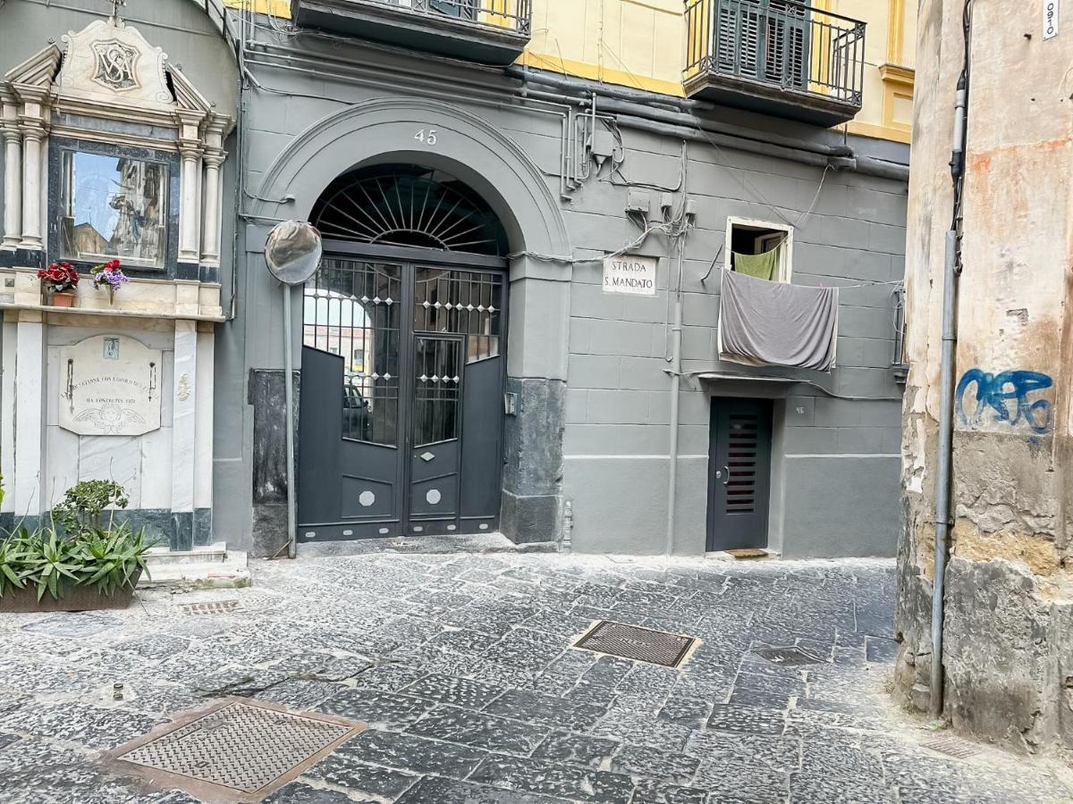 Exclusive Parking Flat X 4 Near Metro 1 Salvator Rosa Lejlighed Napoli Eksteriør billede
